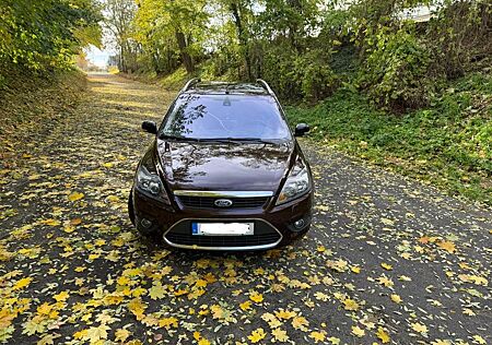 Ford Focus 2,0TDCi PowerShift DPF Titanium Turnie...