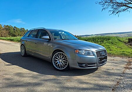 Audi A4 1.8 T Avant - 8-fach bereift