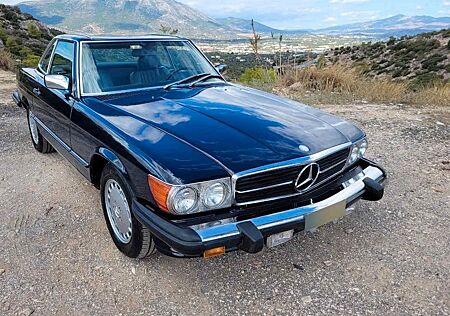 Mercedes-Benz SL 560 Restored