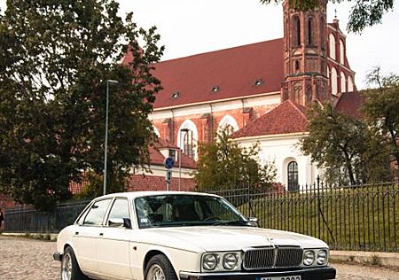 Jaguar XJ6
