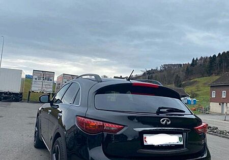 Infiniti QX70 30d S S