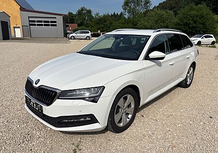 Skoda Superb Combi 2.0 TDI*DSG*NAVI*LED*ACC*