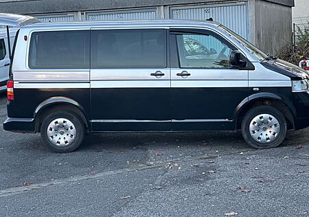 VW T5 Caravelle Volkswagen 8 Sitze