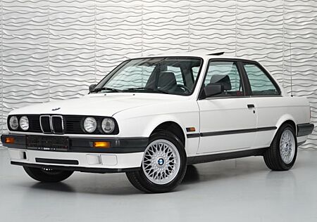 BMW 316i E30