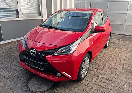 Toyota Aygo (X) Aygo -play Edition-S*TEMPOMAT*BLUETOOTH*