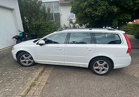 Volvo V70 D5 Summum Geartronic Summum