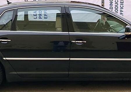 VW Phaeton Volkswagen 4.2 V8 lang 4MOTION individual 4-Sitze