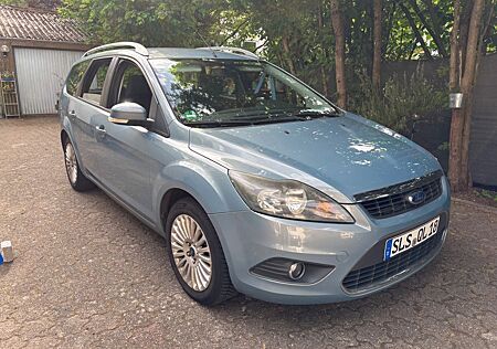 Ford Focus 1,6 Ti-VCT Ghia Turnier Ghia