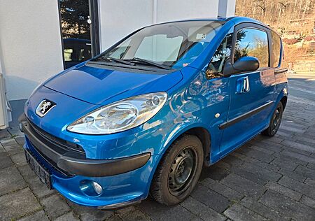 Peugeot 1007 Filou 75