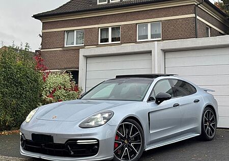 Porsche Panamera Turbo (Exklusiv Edition)