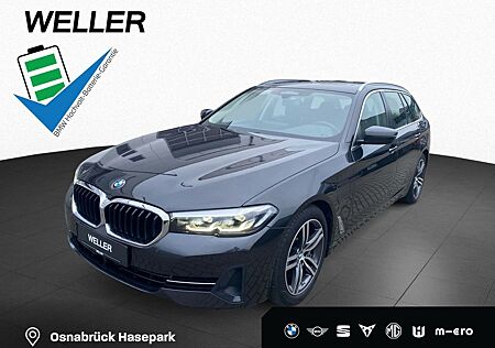 BMW 530e Touring LiveProf DAProf ParkAssis Pano AHK