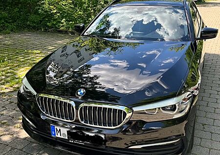 BMW 520d Touring A -