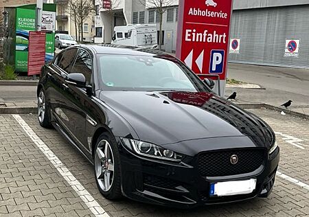 Jaguar XE 20d 180PS R-Sport Automatik *8-Fach bereift