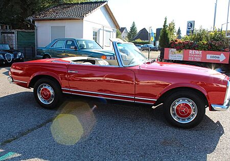 Mercedes-Benz 230 SL Automatik Pagode W113 sehr schön!