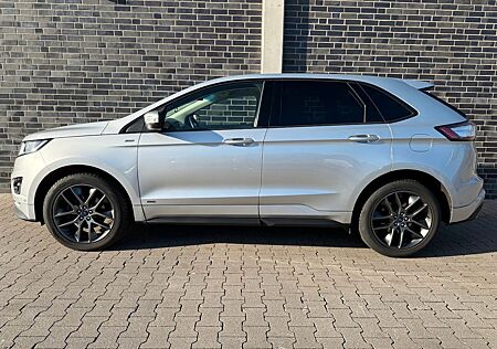 Ford Edge 2,0 l TDCi 209PS 4x4 Chekheft