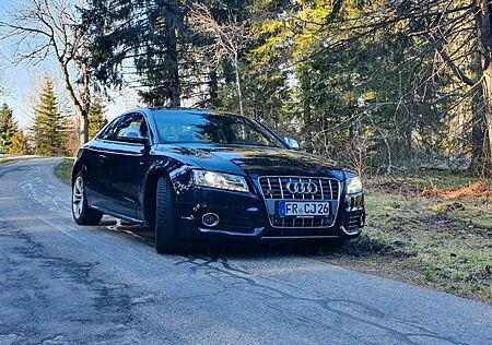 Audi S5 4.2 FSI quattro -