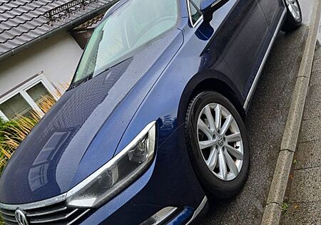 VW Passat Variant Volkswagen 2.0 TDI SCR Comfortline Varia...