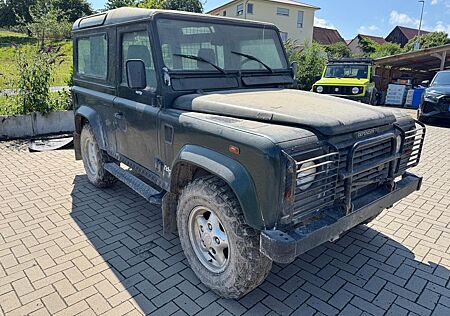 Land Rover Defender 90 TD 5 Station Wagon -
