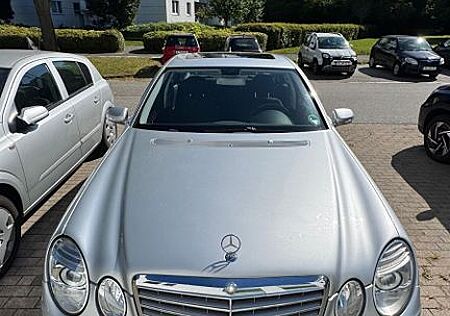 Mercedes-Benz E 280 4MATIC ELEGANCE Elegance