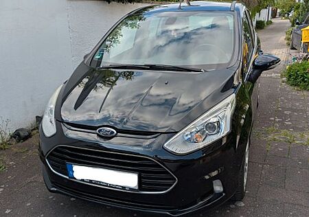 Ford B-Max 1,0 EcoBoost 92kW S/S Titanium Titanium