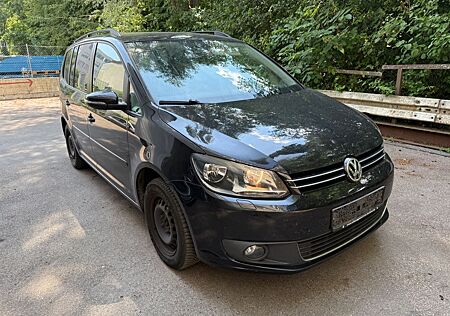VW Touran Volkswagen 1.2 TSI Comfortline Navi-7Sitzer-Kamera