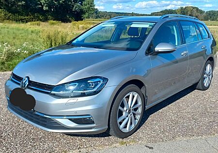 VW Golf Volkswagen 2.0 TDI Variant UNITED SCR LED ACC WR