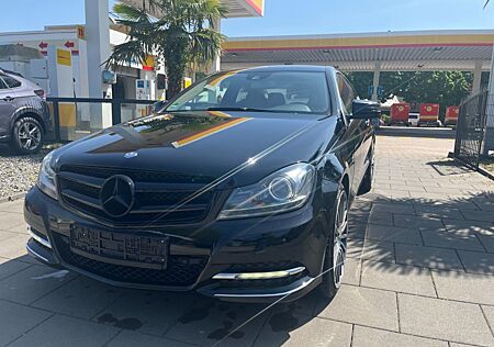 Mercedes-Benz C 220 C -Klasse Coupe CDI AMG Automatik