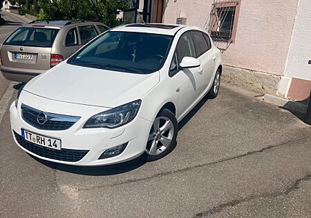 Opel Astra 1.4 Turbo Design Edition 103kW Design ...