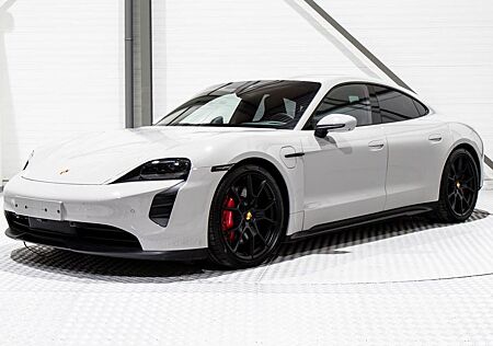 Porsche Taycan GTS - KAMERA-BOSE- Sport Chrono Paket-