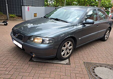 Volvo S60 2.4 D5*Automatik*Glas-Schiebe-Dach