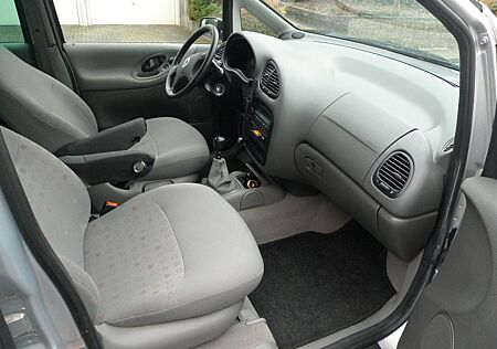 VW Sharan Volkswagen 2.0 Family, sehr gepflegt