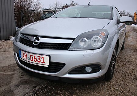Opel Astra H 1,6 Twin Top Edition Cabrio Tüv 2,28