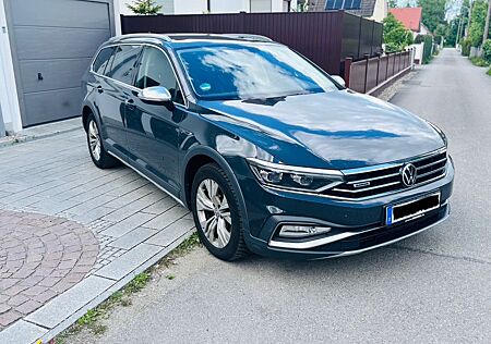 VW Passat Alltrack Volkswagen 2.0 TDI 4 Motion LED|Navi