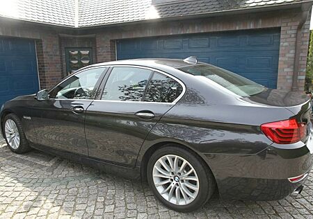 BMW 525d xDrive A, Luxury Line, SD, Komfortsitze,...