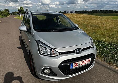 Hyundai i10 Intro Edition*KLIMA*SITZHZ*LENKRADHZ*2 HAND*