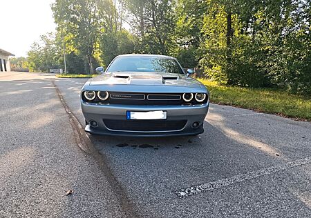 Dodge Challenger GT AWD TÜV NEU