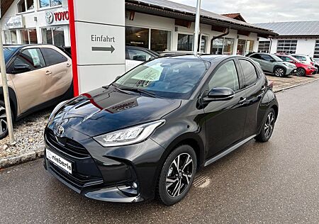 Toyota Yaris Hybrid Teamplayer *Kamera,Sitzh.,1,99Zins*