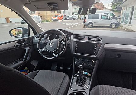 VW Tiguan Volkswagen 1.4 TSI 92kW Comfortline Comfortline