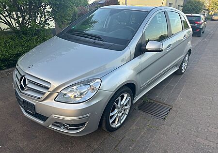 Mercedes-Benz B 180 Autotronic -