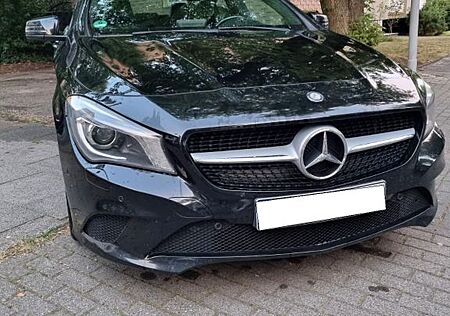 Mercedes-Benz CLA 220
