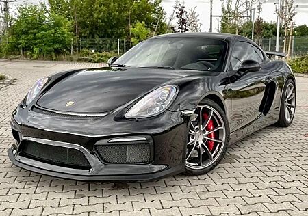 Porsche Cayman GT4
