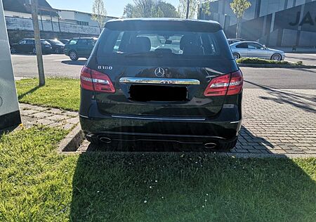 Mercedes-Benz B 180 BE Sports Tourer