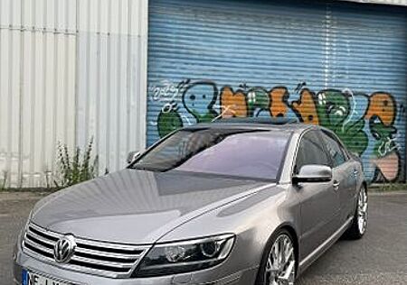 VW Phaeton Volkswagen 3.0 V6 TDI 4MOTION Tiptronic 5-Sitzer -