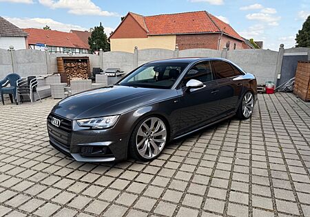 Audi A4 2.0 TDI S tronic sport