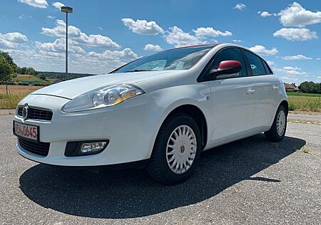 Fiat Bravo 1.4 16V Dynamic*KLIMAAUTO*TÜV 06/2027*PDC*