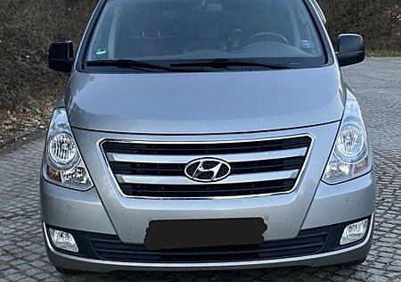 Hyundai H-1 Travel, WOMO-Zul, AHK, 8 Sitze