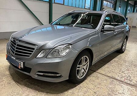 Mercedes-Benz E 220 CDI T BlueEFFICIENCY AVANTGARDE
