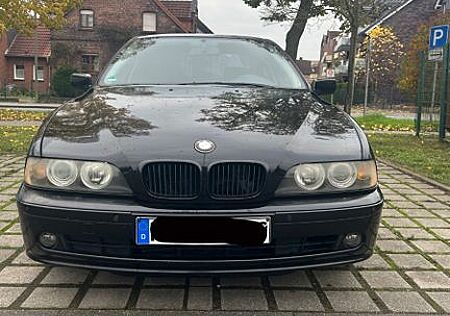 BMW 520i -