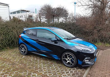 Ford Fiesta 1,5 EcoBoost ST mit Styling-Paket ST ...