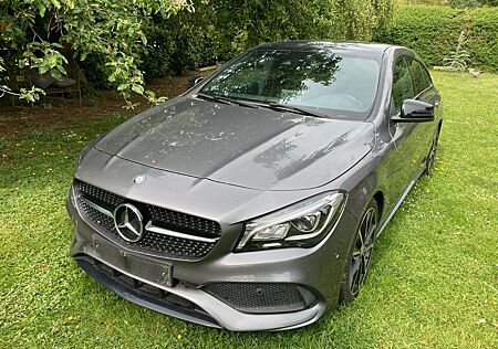 Mercedes-Benz CLA 250 Shooting Brake CLA 250 DCT AMG Line